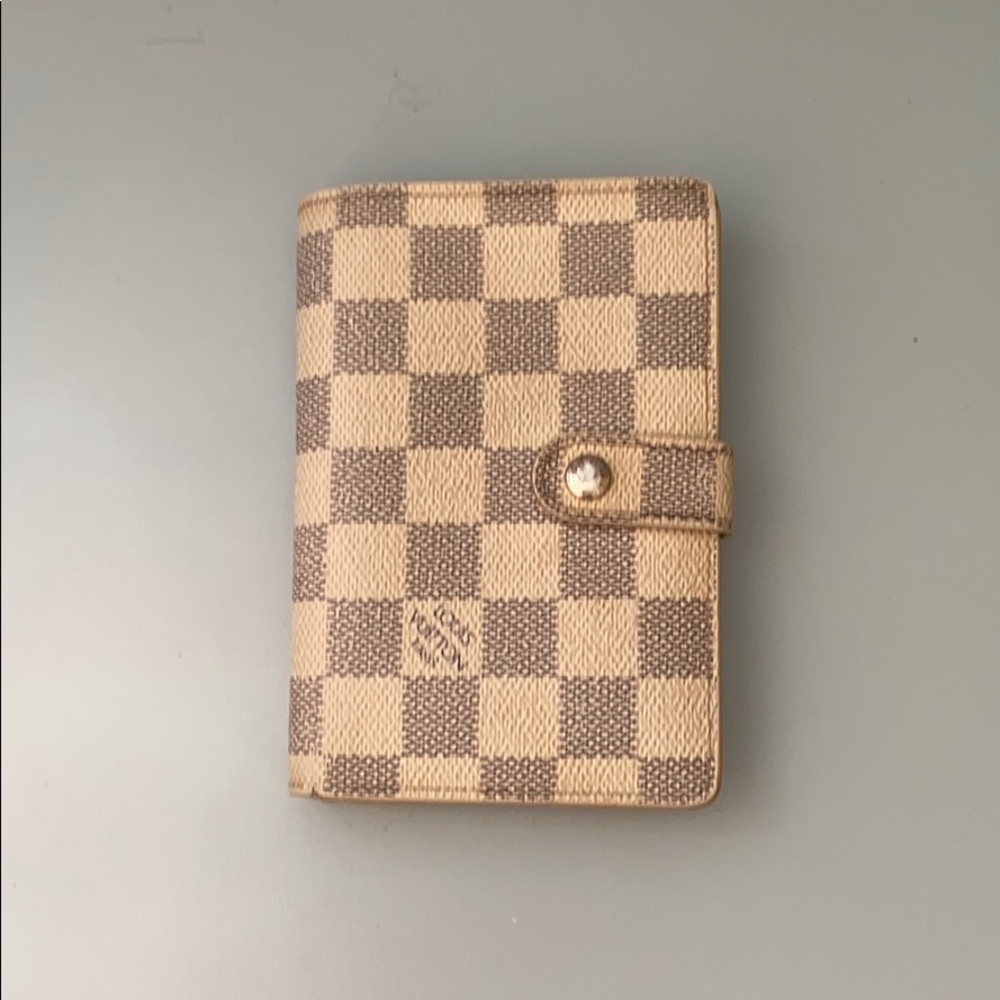 AUTHENTIC Louis Vuitton DA Kisslock wallet